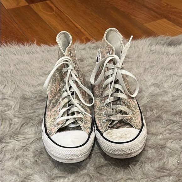 Converse‎ Women's canvas tan and pink snake print high top tennishoes - Picture 1 of 9